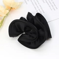 Elegante coletero negro extragrande de tela mate con textura plisada - Negro
