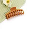 Détail de la grande pince à cheveux jaune gingembre mat avec ressort à dents - No.18 Jaune Gingembre