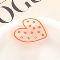 Primer plano de pinza de pelo de corazón rosa con lunares rojos y luckiest - Rosa Pálido Lunares (3)