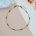 Boheems dubbellaags kralenketting met gouden metalen kralen en groene malachietstenen - Groen