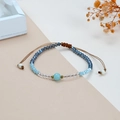 Bracelet tressé à la main avec pierres facettées bleues et cordon de cire réglable - Style Pierre Bleue (BN-0094)