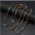 Ketting in bohemien stijl met bruine kokoshout kralen en kleurrijke natuursteen - Keizersteen Meerblauw