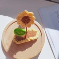 Fermaglio per capelli a girasole all'uncinetto con petali gialli e foglia verde - Girasole