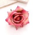 Franse retro kunstmatige roze roos haarclip op een minimalistische stenen achtergrond - Roze Paars Roos