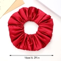 Coletero grande de 16cm en satén rojo acolchado con textura suave y brillo sedoso - Rojo