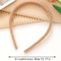 Detalle de diadema de punto camel con textura de lana y medida de circunferencia de 35 cm - Camello (D)