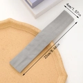 Fascia sportiva elastica grigia per corsa e fitness con dettagli sulle misure 22x4cm - Grigio