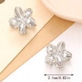 Silver metallic five-petal flower hair claw clips with 2.1cm minimalist alloy design - Silver
