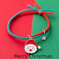 Weihnachtliche Haargummis mit Weihnachtsmann-Anhänger und rot-grünem Flechtseil - Weihnachtsmann-Kopf (BM-0065)