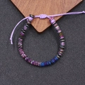 Handgefertigtes Boho-Webarmband in Lila und Blau mit verstellbarem Schiebeverschluss - Lila/Blau/Schwarz/Weiß (2)