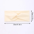 Dimensioni del cerchietto beige a nodo con lunghezza 22 cm e larghezza 10 cm mostrate - Bianco latte