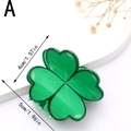 Groene haarklem van acryl met klavertje vier en marmertextuur, 5 cm variant - Stijl A