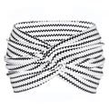 Böhmisches weiß-schwarzes elastisches Stirnband mit Wellenmuster und Kreuzknoten - Weiß