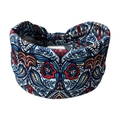 Dettaglio della fascia larga bohémien con stampa paisley e cuciture rifinite bene - Motivo Paisley Blu Rosso Beige