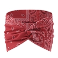 Dettaglio della fascia rossa paisley con nodo bohémien in morbido tessuto elasticizzato - Stile Nodo Intrecciato Paisley Rosso (4)