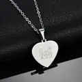 Collar con colgante de corazón plateado grabado con diseño familiar de padres e hijo - Plateado