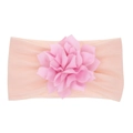 Rosa elastisches Nylon-Stirnband für Babys mit einer großen, mehrlagigen Stoffblume - Rosa