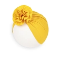 Turbante amarillo para bebé con flor 3D grande y tejido de punto plisado suave - Amarillo