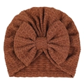 Bonnet turban marron pour bébé avec un grand nœud et une texture en tricot gaufré - Brun Foncé