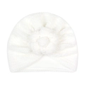 Detalle del gorro turbante blanco para bebé con flor de peluche 3D y tejido suave de invierno - Blanco