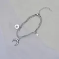Zweilagiges Edelstahlarmband mit Mond und Stern Anhängern in poliertem Silber-Finish - Mond und Stern Doppelschicht-Stil (S-B711)