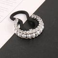 Elegante elastico nero per capelli con fascia in metallo argento con perle e strass - Argento