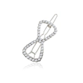 Pasador para el cabello con lazo de plata y perlas blancas sobre fondo blanco - Estilo de Plata con Perla