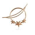 Detail van de roségouden pentagram ster en maan haarspeld met metallic afwerking - Goud