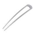 Minimalistische zilverkleurige U-vormige metalen haarspeld voor dames op witte achtergrond - Mat Zilver