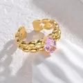 Vintage-Ring aus Gold mit doppelter Perlenreihe und rosa ovalem Zirkon auf weißem Grund - Rosa Ovaler Edelstein Stil (S-R701-yx)