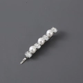 Elegante fermaglio argento con perle bianche e strass scintillanti alternati per donna - Argento