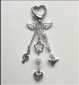 Portachiavi in metallo argento con moschettone a cuore, ali d'angelo e perline - Kc-0012 -2