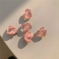 Detailansicht von fünf rosa durchscheinenden Herz-Haarklammern mit Marmortextur - Sweet Jelly Heart Style