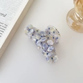 Détail de la pince à cheveux en acétate avec strass bleus et perles dorées - Bleu Clair (A4-33-5) / 7.5cm