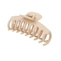 Détail d'une grande pince à cheveux mate beige avec ressort en métal et design de forme carrée - Pince à cheveux squelette / 10.5cm / Poche zippée