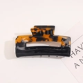 Large square hair claw clip in vintage tortoise shell and black two-tone acetate finish - Two-tone Square