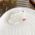 Detailaufnahme der weißen Acetat-Hasen-Haarklammer mit roten Strasssteinen - 7.5cm / Perlmuttweiß Hase (A7-44-21)
