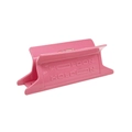 Rosafarbene Haarspange aus Acetat mit HOLDON-Reliefdesign auf weißem Hintergrund - Rosa / Groß