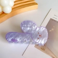 Detalle de la pinza para el pelo de acrílico lila con perrito y texto de Happy - Púrpura (8.4cm)