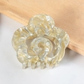 Makroaufnahme der cremefarbenen Marmorierung auf einer hohlen Acetat-Blumenhaarklammer - 6.4CM / Aprikose