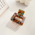 Chic square acetate hair claw clip featuring a tortoiseshell texture with blue accents - 3.5cm / Blue Brown