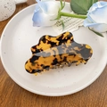 Elegante pinza per capelli in acetato con motivo a tartaruga su piatto di ceramica - 10.5cm / Tartarugato Caffè