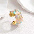 Verstellbarer Edelstahlring mit bunten geometrischen Emaille-Dreiecken in Pastelltönen - bunt