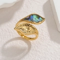 Verstelbare gouden ring met dubbel blad, kleurrijke abalone schelp en gehamerd metaal - Dubbel Blad Gehamerde Stijl (S-R916-C) / AB Wit
