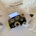 Dettaglio della molletta per capelli a forma di matita con motivo di girasole su peluche - 8.8cm / Matita con Girasole