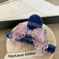 Λεπτομέρεια από κλαμερ μαλλιών σε μπλε οξικό με ροζ δαντελένιο φιόγκο ντεγκραντέ - Μωβ