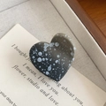 Close-up of heart-shaped hair claw clip with black gradient and white splatter pattern - 3cm / Black Grey Gradient