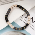 Bohemian armband van polymeerklei kralen met zwarte, grijze en gouden kleuraccenten - Zwart Donkergrijs Off-white Goud Stijl (BNS-0427-Stijl 2)
