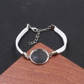 DIY Edelstahl-Armband mit weißem Lederband und runder Fassung für Zeitstein-Schmuck - Weiß
