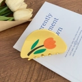 Detail of yellow acetate flower hair claw with tulip floral pattern and glossy finish - Yellow 8.7cm